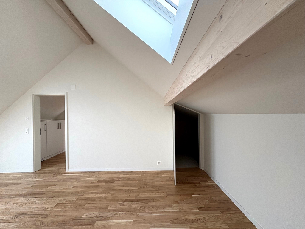 Entdecken Sie unsere neu sanierten Wohnungen - Erstbezug ab April 2026 - Zimmer