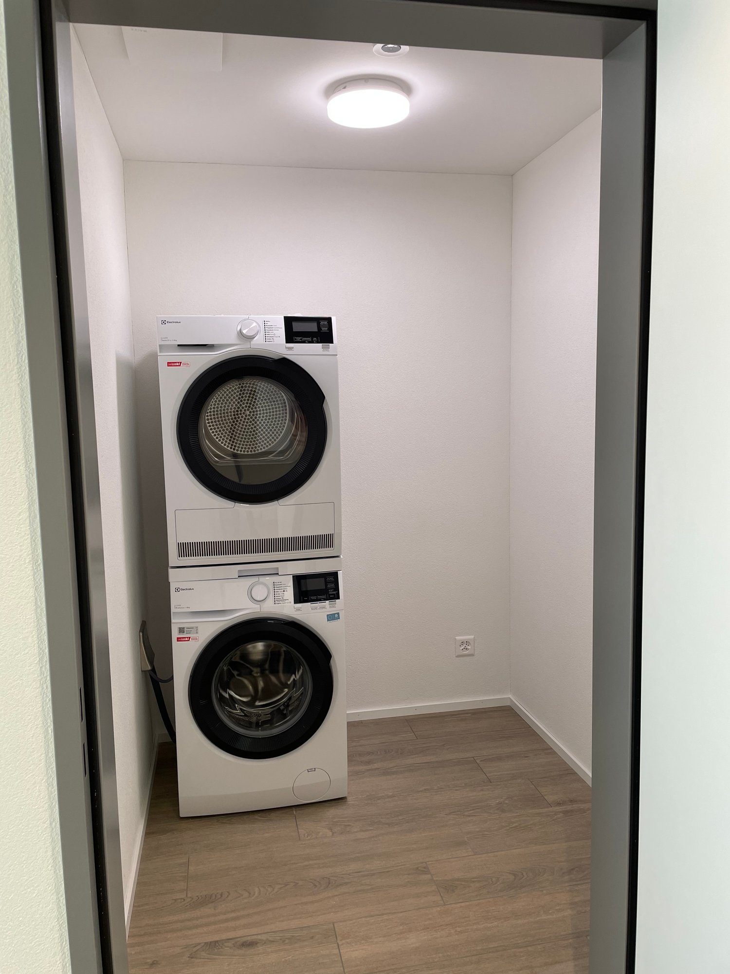 Neubau - Erstbezug in topmoderne, lichtdurchflutete EG-Wohnung - Bild 6