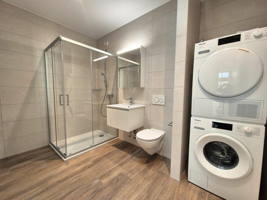 Berges 2 - Appartement 2.5 pièces au dernier étage - Salle de douche