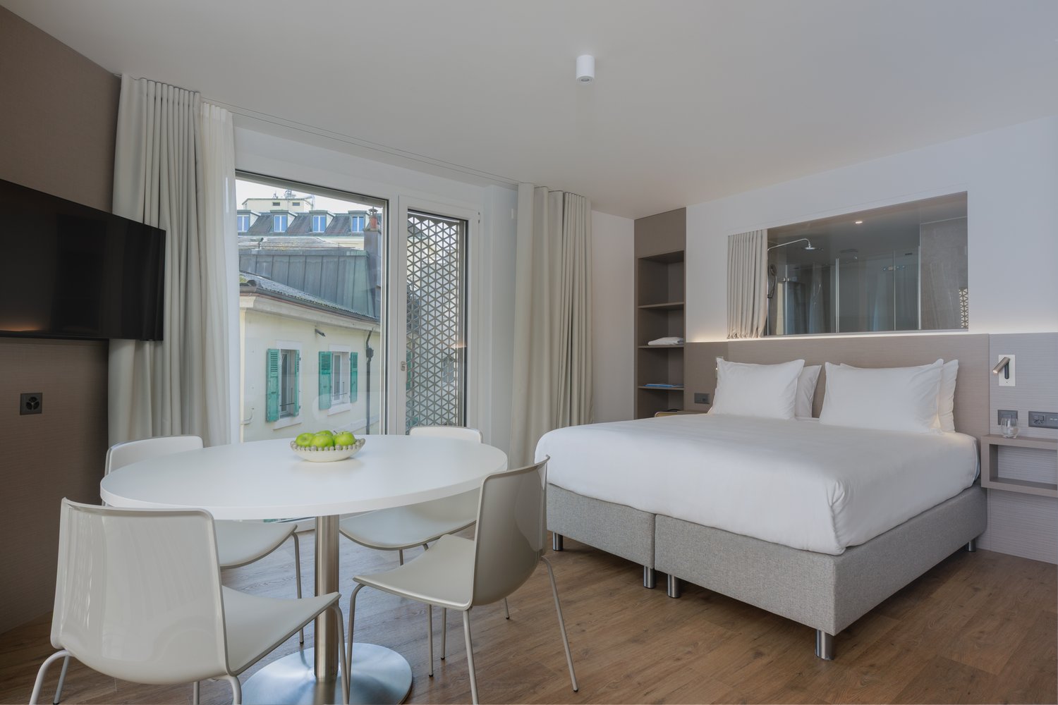 Base XL+ - Genève - Bild 1