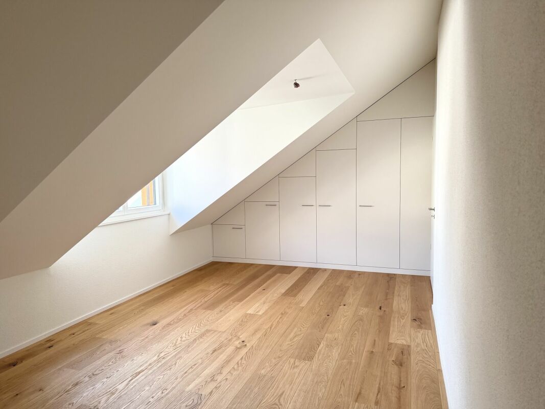 frisch fertiggestellte Dachwohnung mit Wohlfühlcharakter - Bild 6