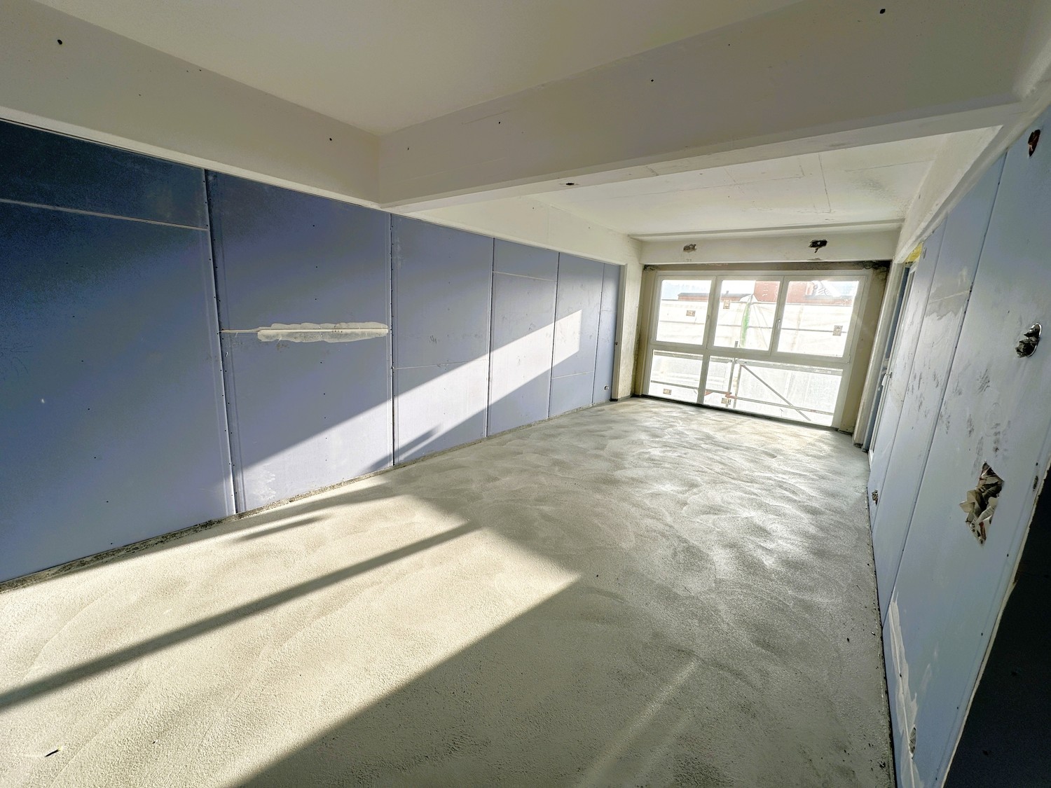 Wohnen mit Industrie-Chic in der ehemaligen Bschüssig - Wohn- und Essbereich