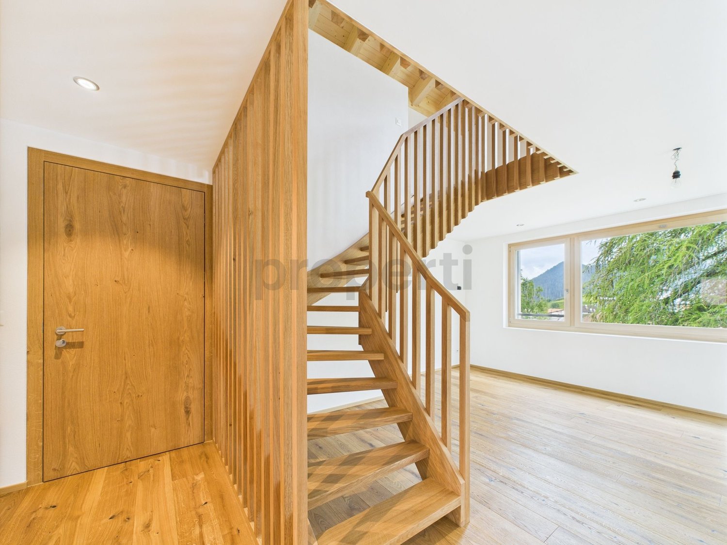 SchÃ¶ne 5.5-Zimmer Maisonette-Neubauwohnung mit Berg- und Seeblick in Brigels - Image 1