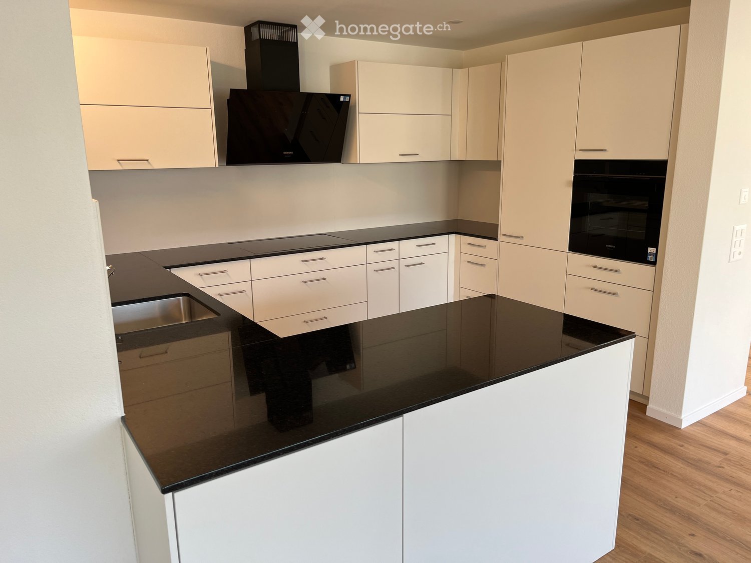 Moderne 4.5-Zimmer-Neubau-Wohnung mit Bergblick in Ebnat-Kappel - Bild 1