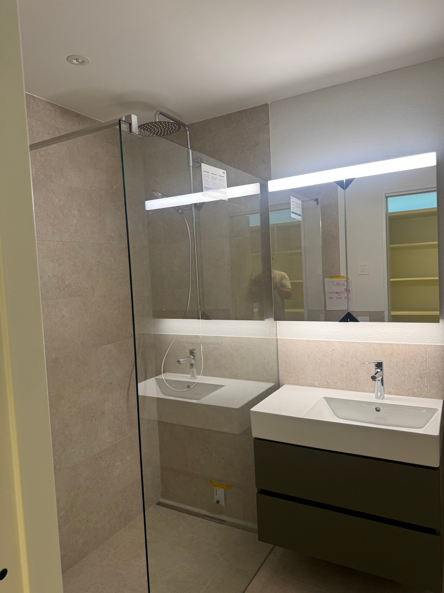 Erstbezug 4.5 Zimmer Attika-Wohnung in neuer Überbauung Roggächer Nord - Bild 9