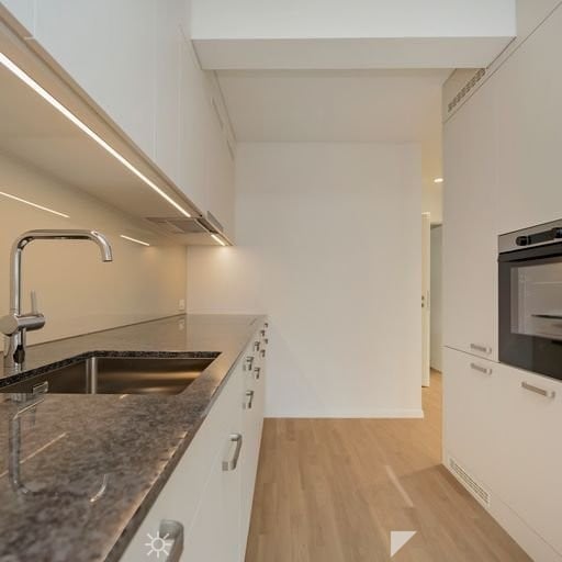 4.5-Zimmer-Wohnung mit vier Balkone im Zentrum von Biel zu vermieten - 21251.2022 cuisine