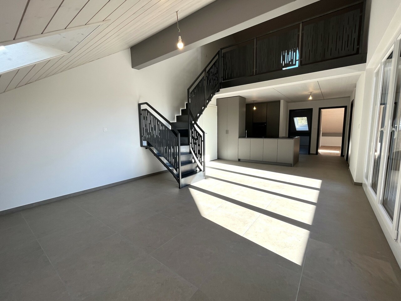 Magnifique 3.5 pièces avec mezzanine à Assens - Bild 3