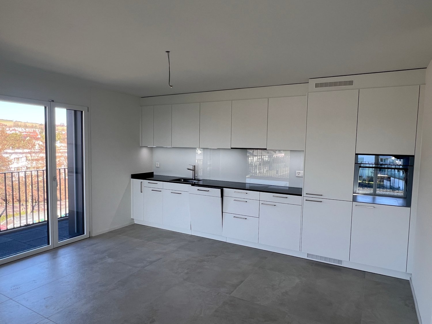 Moderne und neu erstellte 3.5-Zimmer-Dachwohnung an ruhiger Lage in Buchs - Bild 2