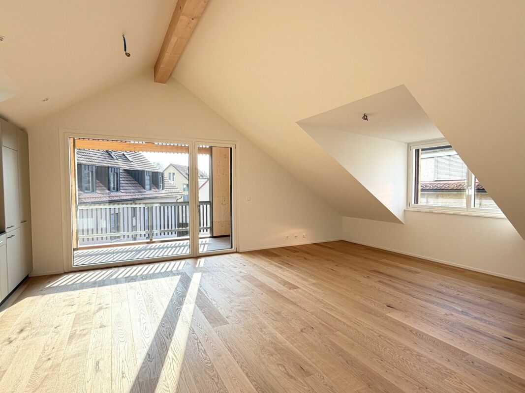 frisch fertiggestellte Dachwohnung mit Wohlfühlcharakter - Bild 4