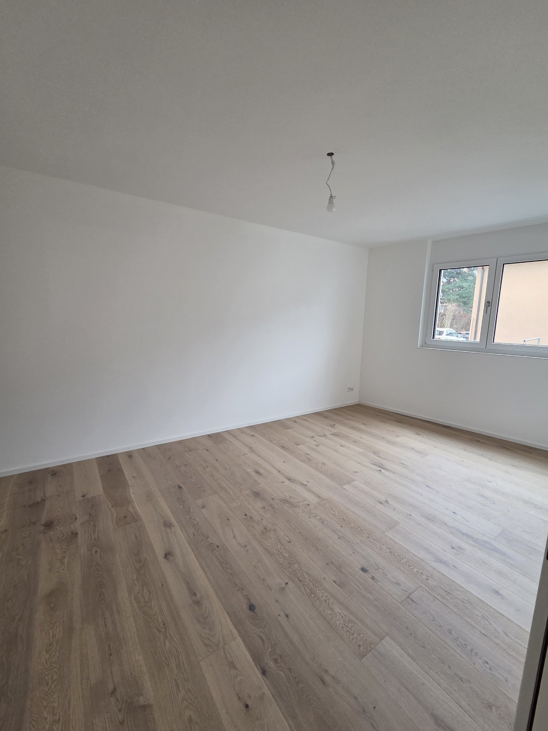 Moderne 3.5 Zimmer Neubau-Wohnung in ruhiger Lage - Bild 5