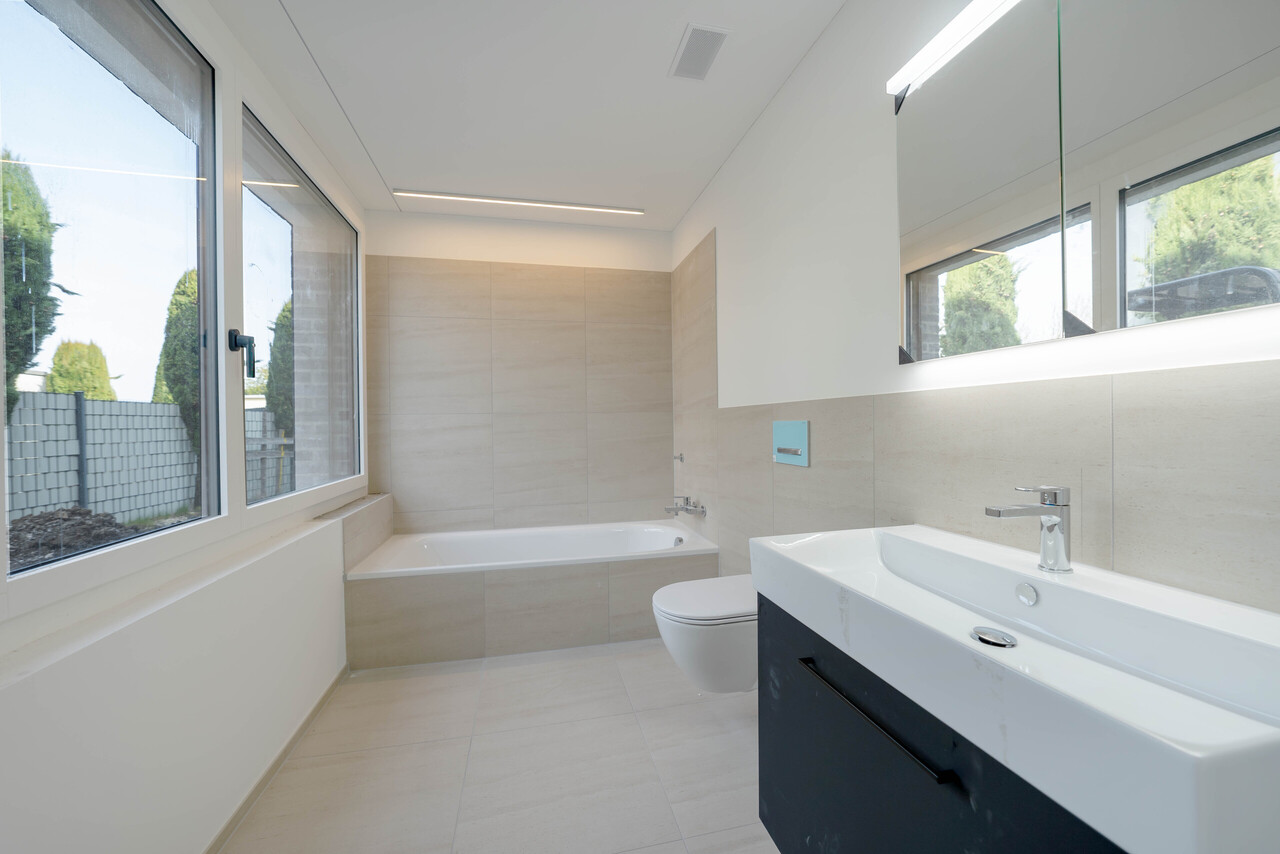 Exklusives Wohnen mit viel Aussenflächen! - Bild 7