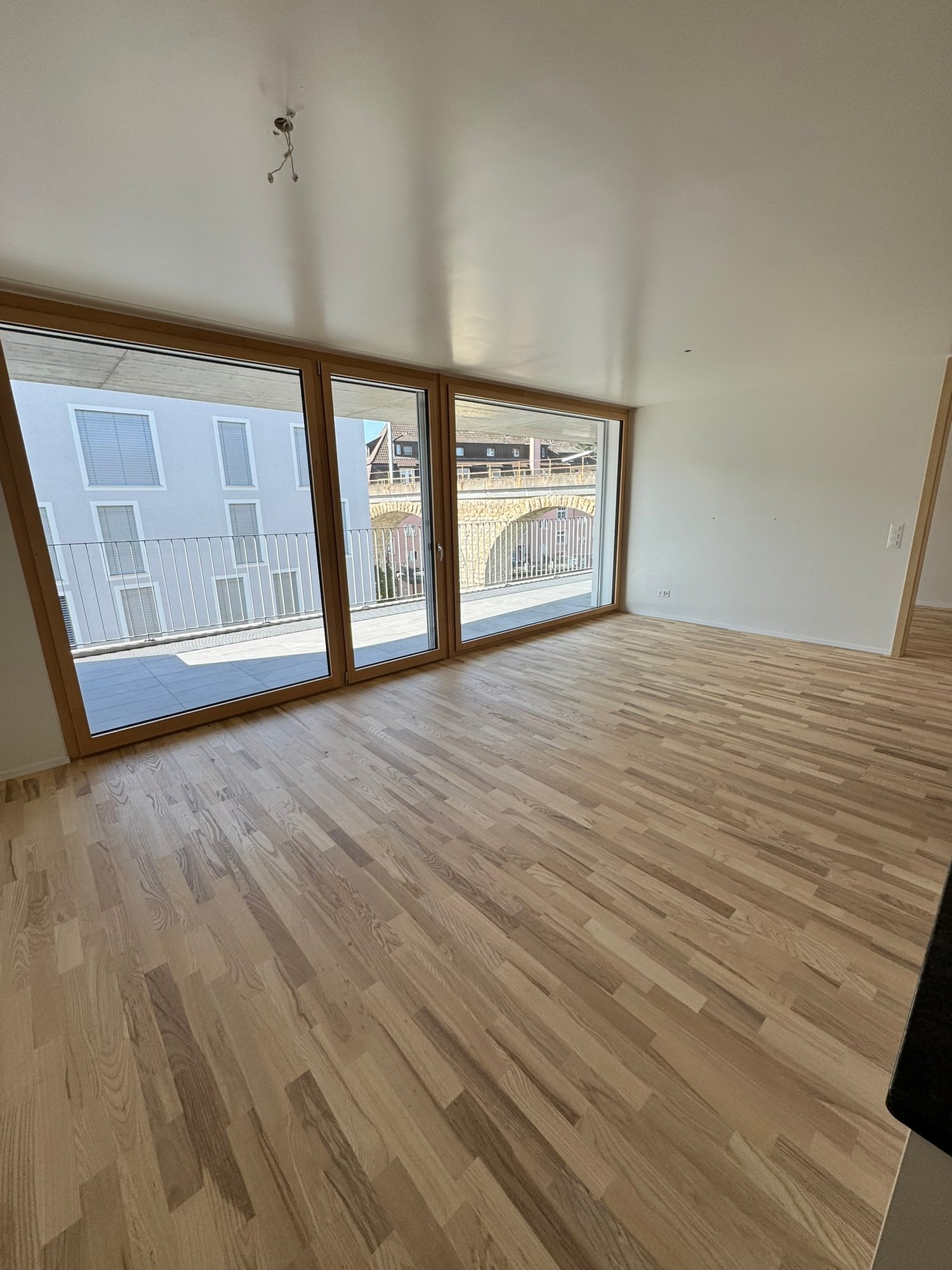 Moderne 3.5-Zimmer-Wohnung mit Balkon in Grenchen - Bild 5