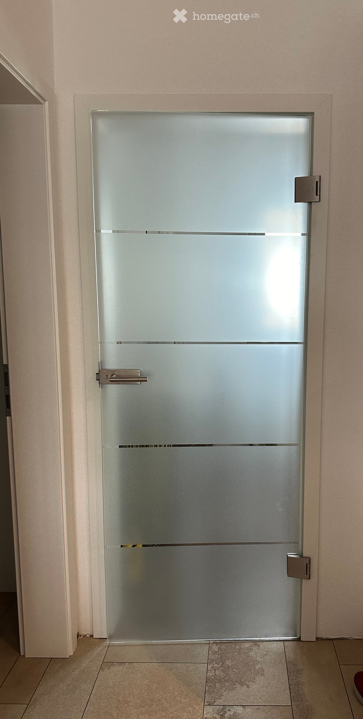 Möblierte 2.5-Zimmer-Wohnung incl. Parkplatz auf der Schaffhauser Breite - Bild 5