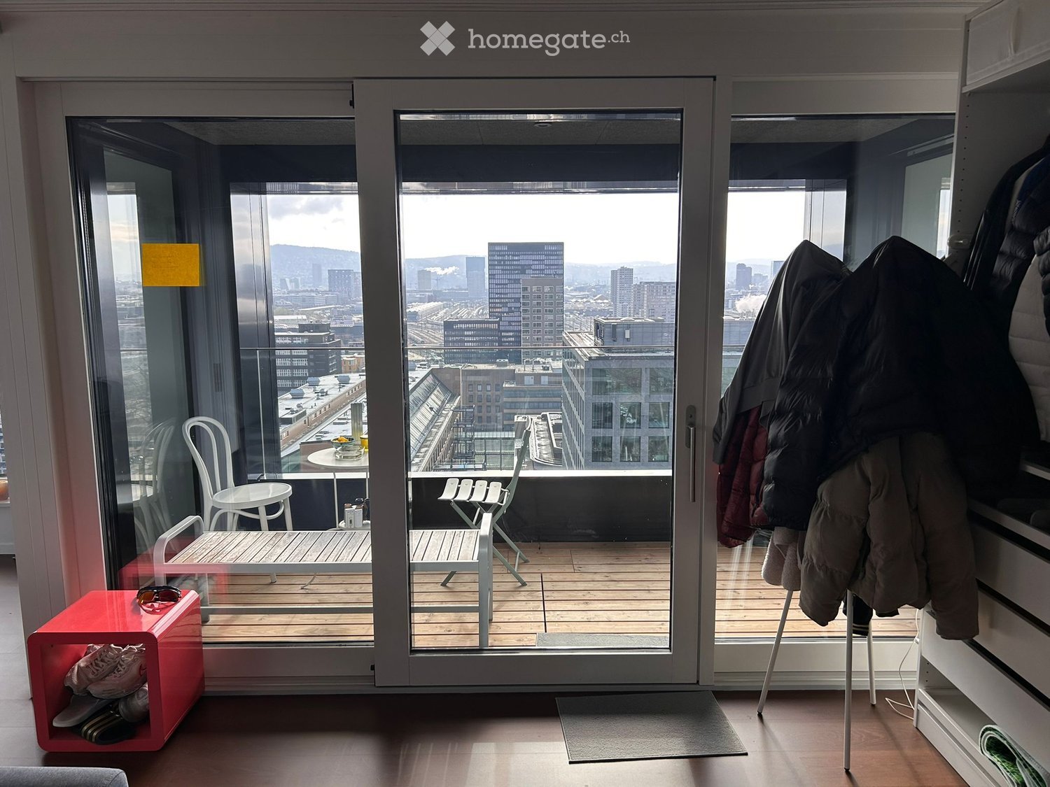 Moderne 3.5 Zimmer Wohnung mit Penthouse-Charakter - Bild 3