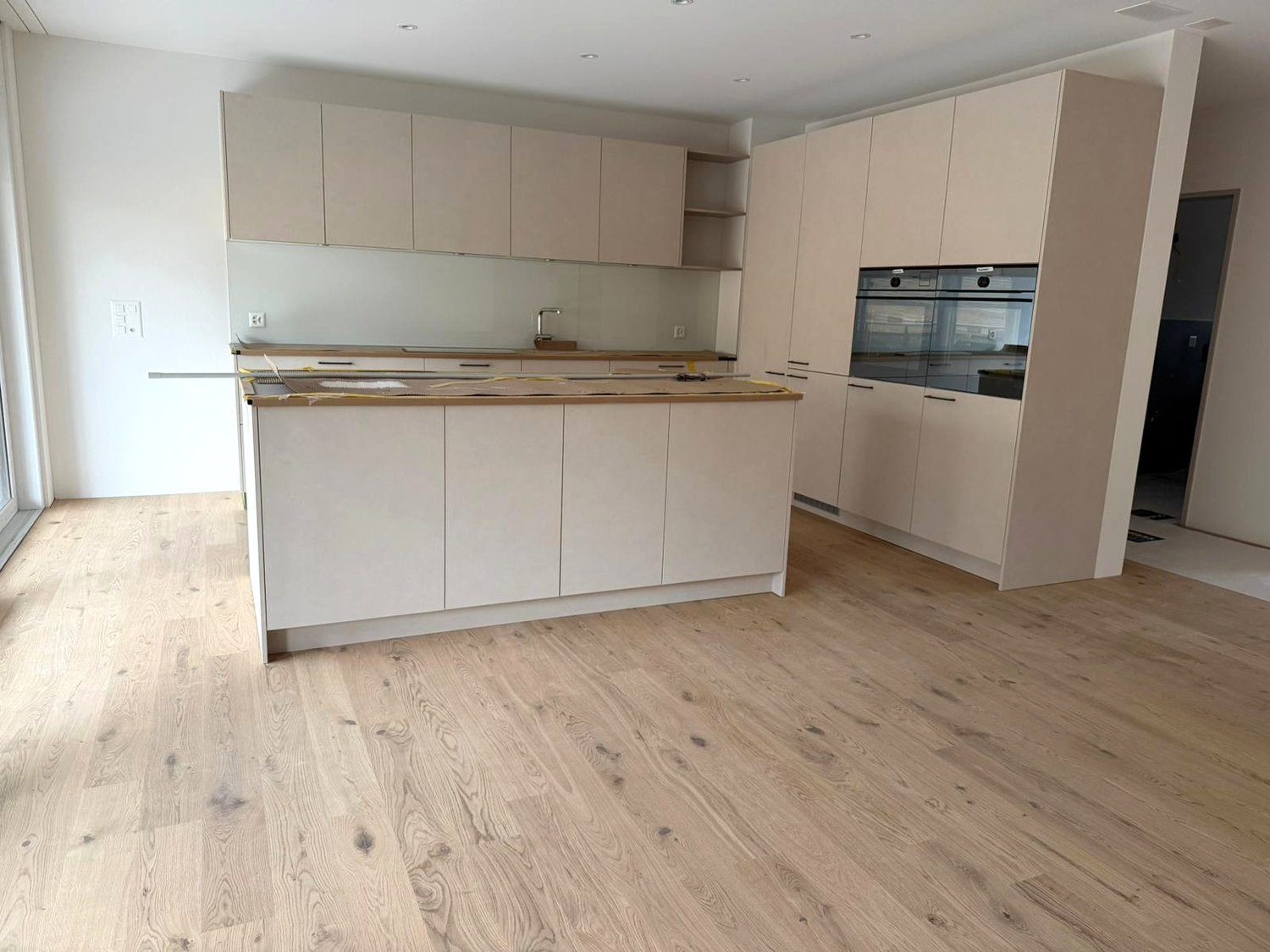 NEUBAU - sonnige 3½-Zimmer-Gartenwohnung - Bild 4