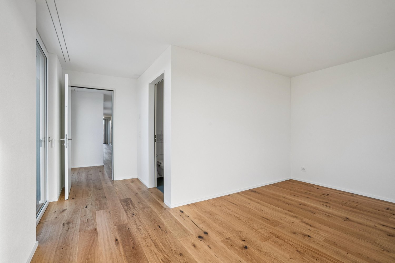 Attika mit Abendsonne moderner Erstbezug in Gossau SG - Bild 7