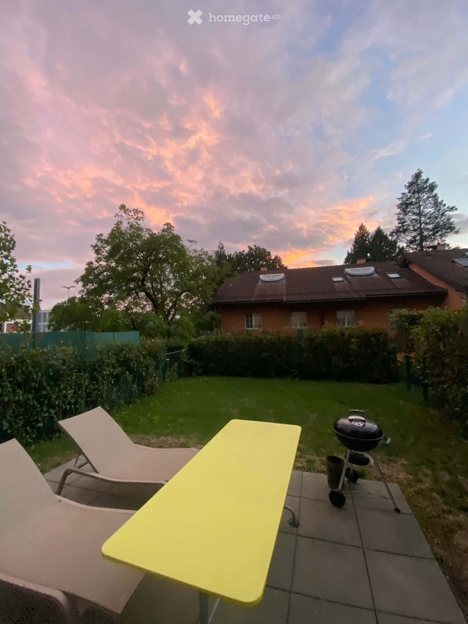 Grand 2,5 pièces de 70 m² avec jardin privatif et parking souterrain - Bild 1