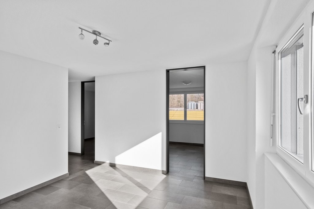 KLEINE ABER FEINE WOHNUNG AN ZENTRALER LAGE ZU VERMIETEN - Bild 3