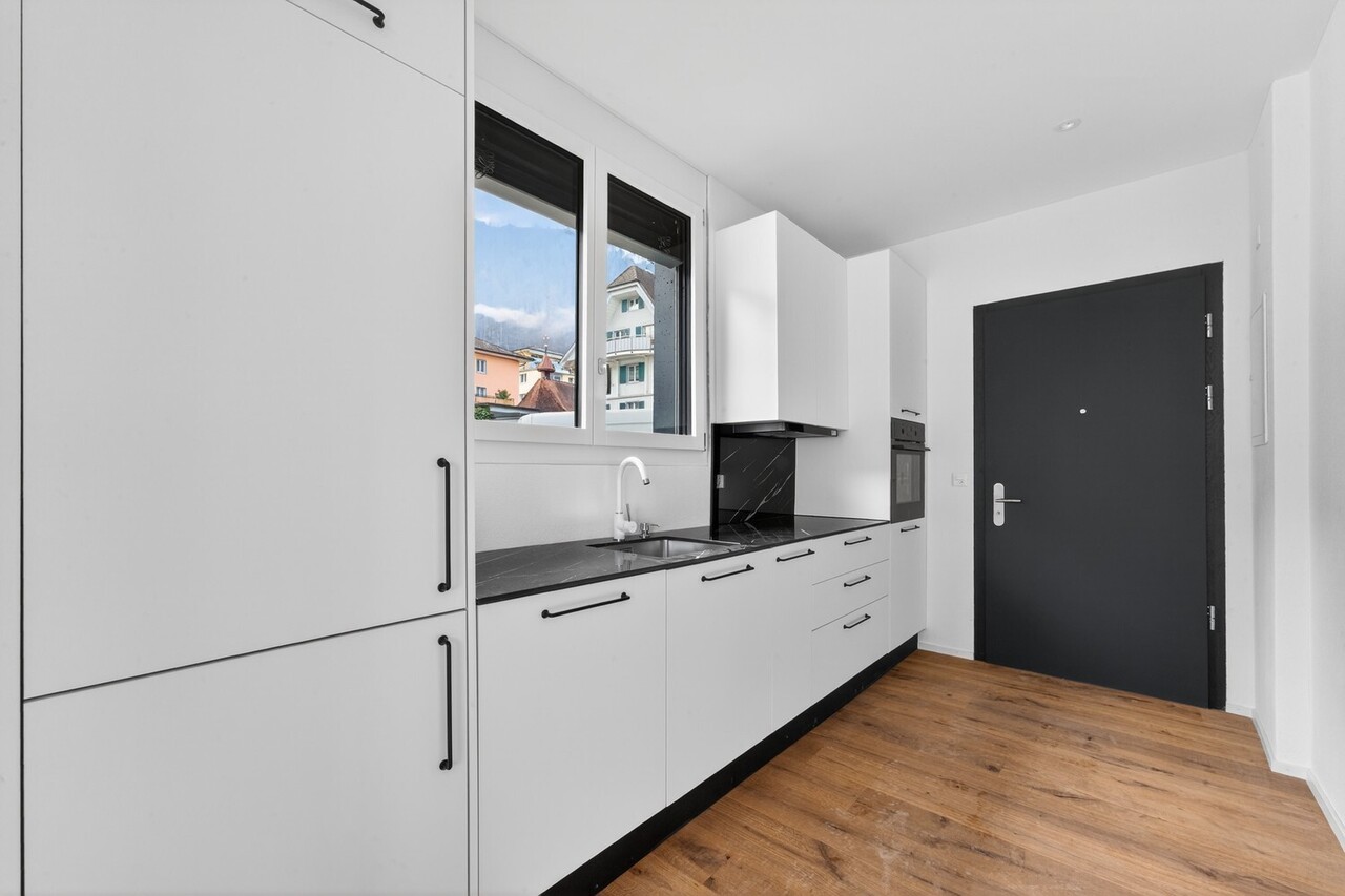 Erstvermietung - Hochwertig kernsanierte 2.5-Zimmer-Wohnung im EG - Bild 1