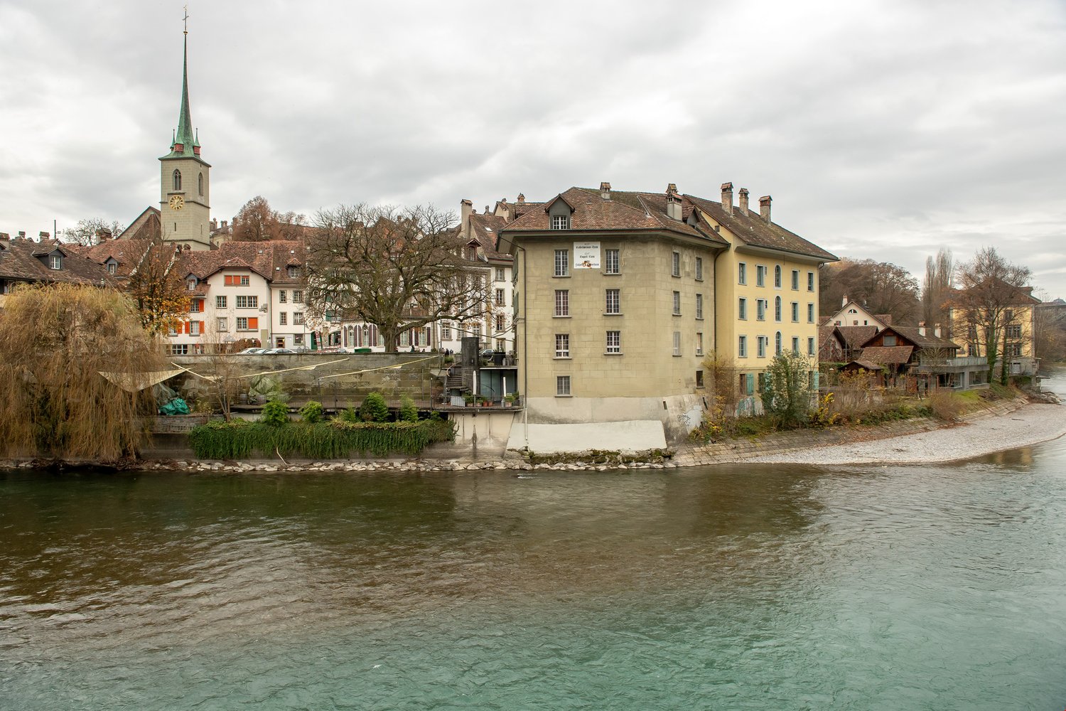 Exklusives Wohnen direkt an der Aare! Zu vermieten 3.5 Duplexwohnung - Bild 1