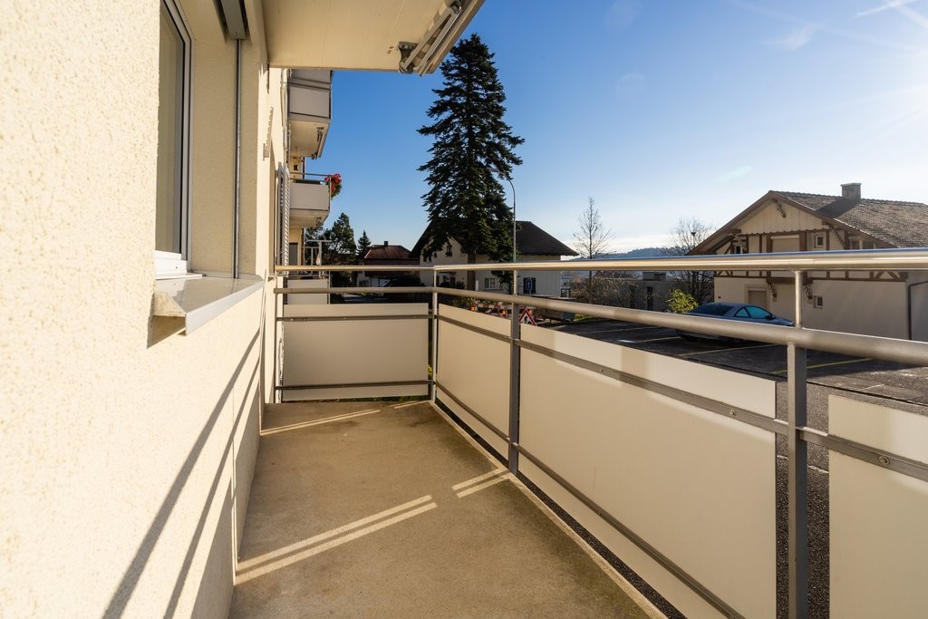 Erstbezug nach Sanierung - Balkon