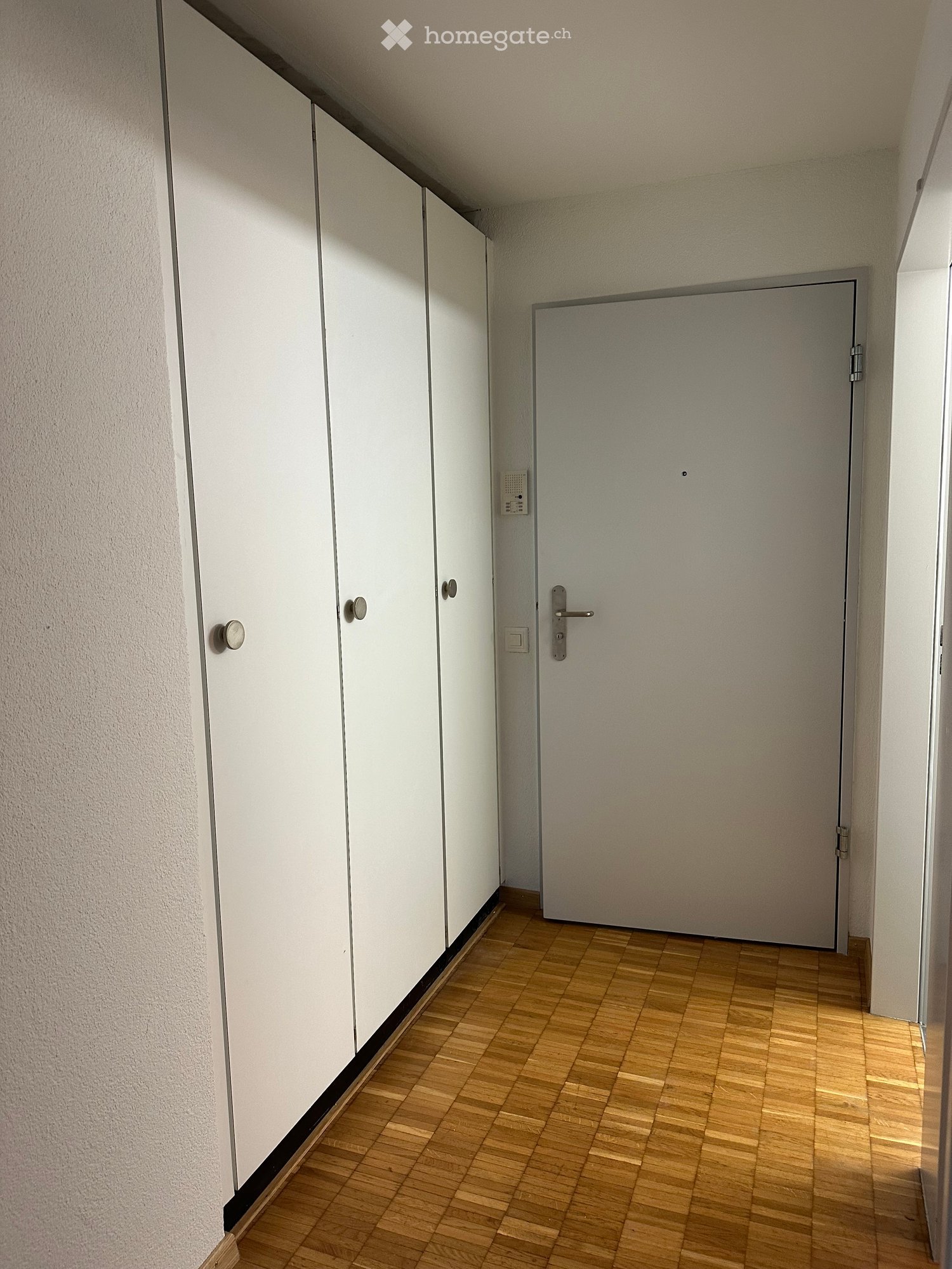 Moderne 4-Zimmer-Wohnung mit Balkon mit Blick ins Grüne - Bild 3