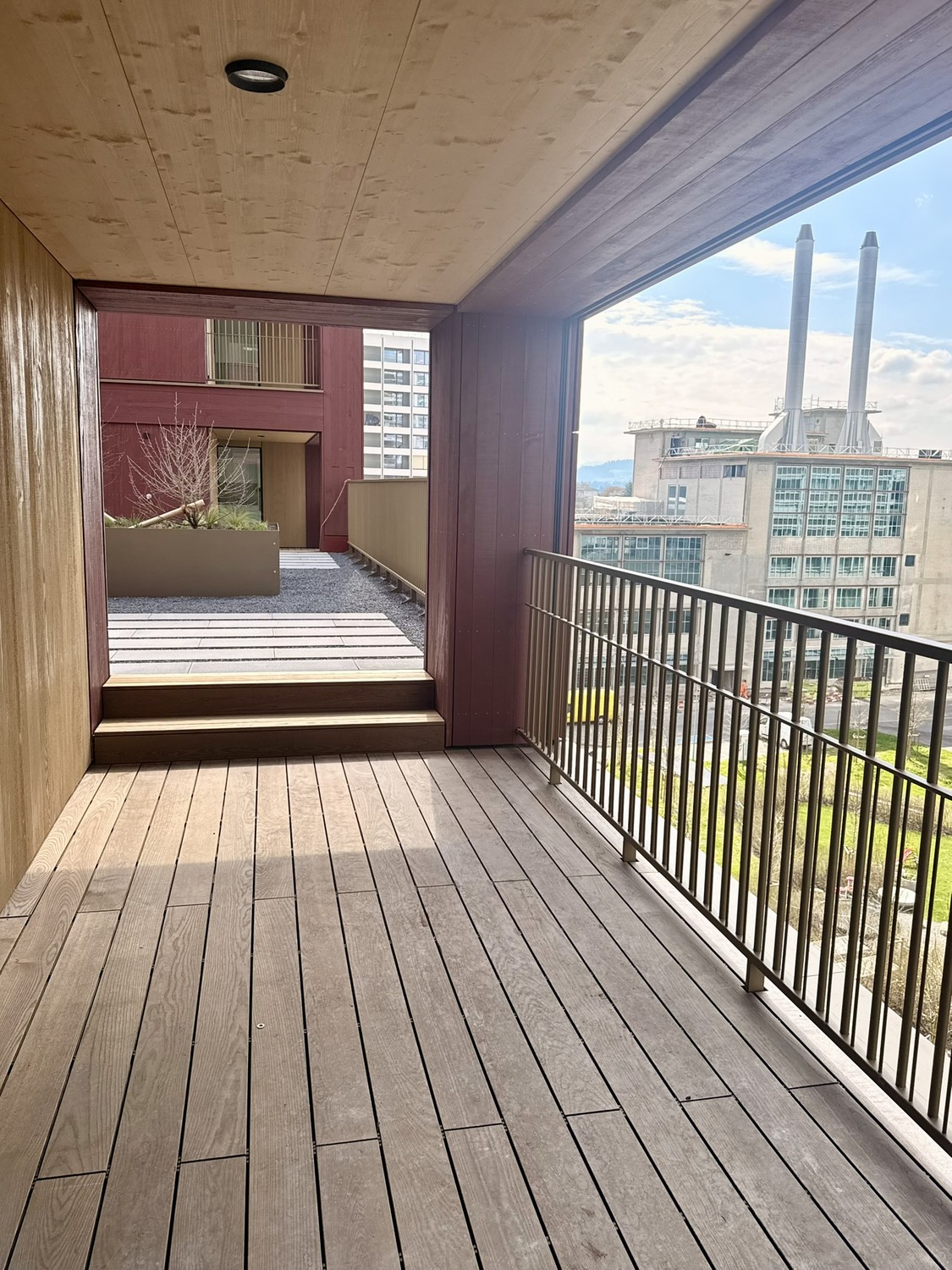 5.5 Zimmer-Maisonettewohnung mit Dachterrasse | Papieri-Areal - Bild 3