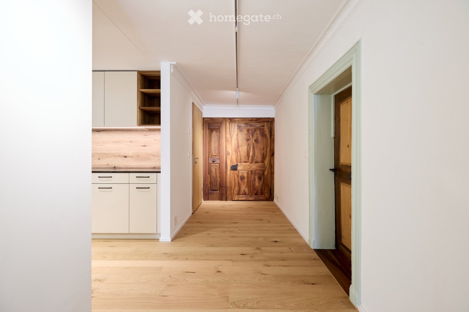 Historische 5.5-Zimmer Wohnung / Büroräume in Seewen SZ - Bild 1