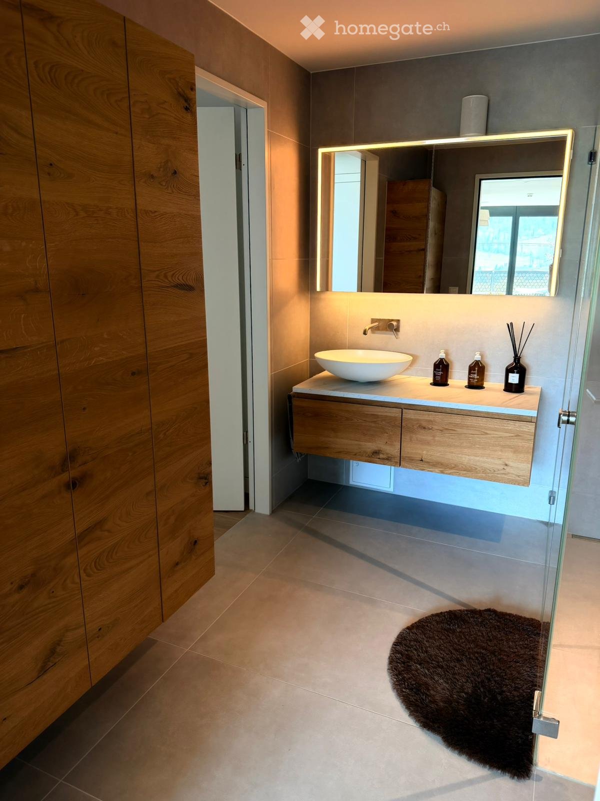 2.5-Zimmer Wohnung im 12. Stock mit Panoramablick und hohem Ausbaustandard - Bild 3