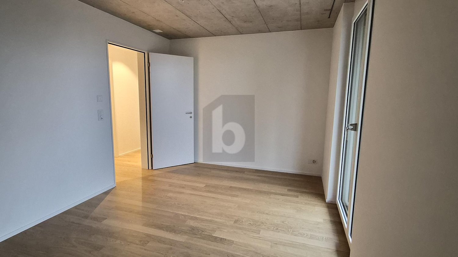 MODERN, LICHTDURCHFLUTET UND STADTNAH - Bild 4