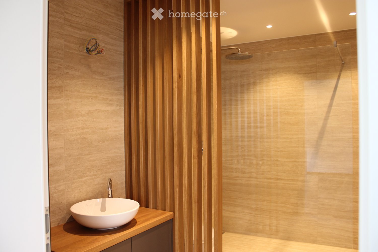 Erstvermietung Dachwohnung zentral gelegen - Bild 3