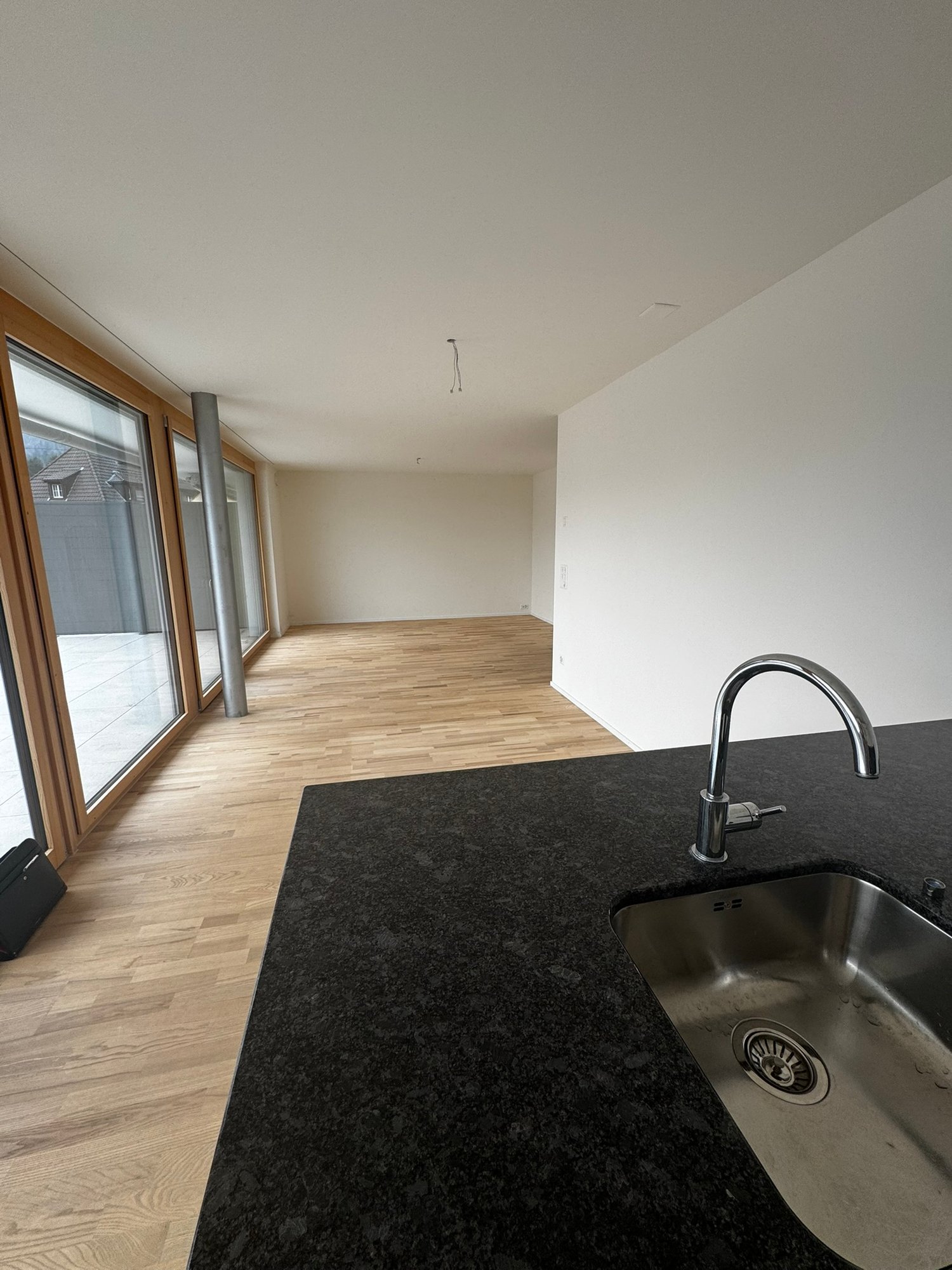 Helle Attikawohnung mit grosser Terrasse - Bild 3