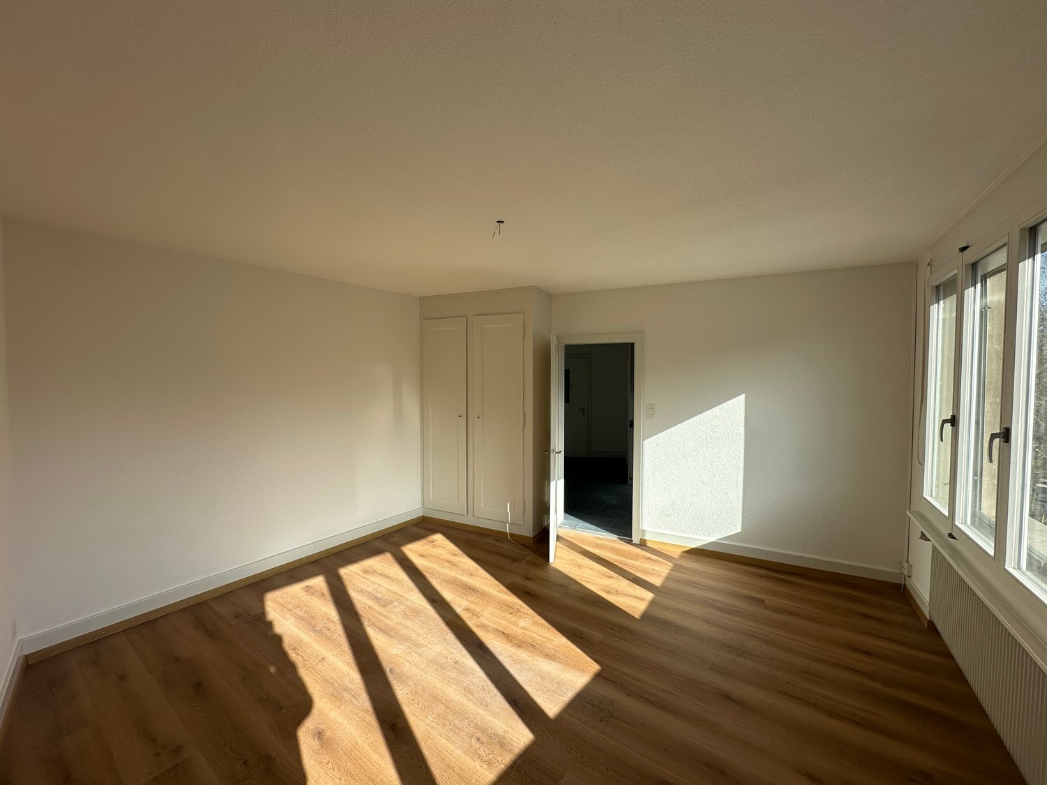 Erstbezug nach Renovierung: Helle 1.5 Zimmerwohnung im Liebefeld - Bild 5