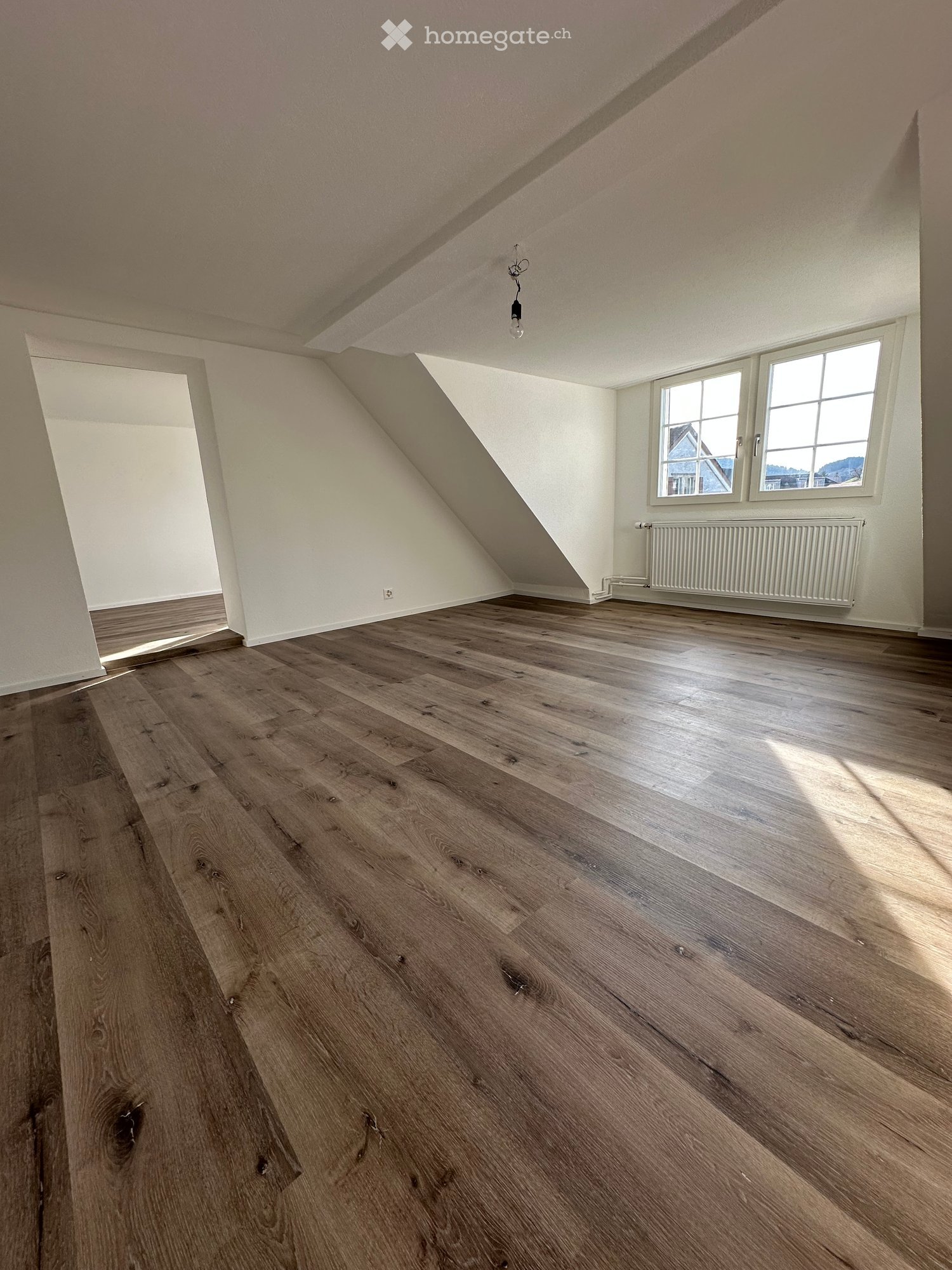 Erstbezug - Helle, komplett sanierte 2.5-Zimmer-Wohnung mit Gemeinschaftsterrasse - Bild 1