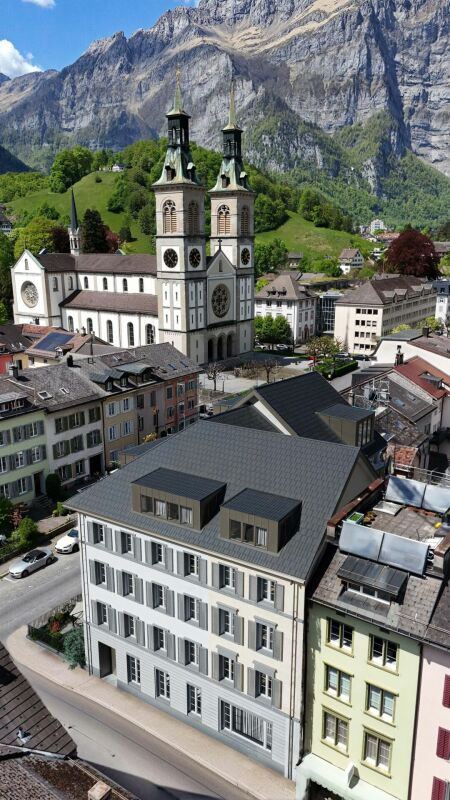 Erstvermietung "Haus Fridolin": 12 moderne Mietwohnungen im Herzen von Glarus - Bild 13