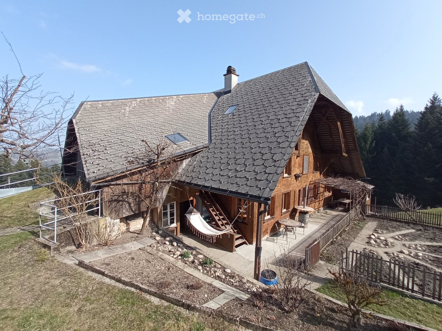 Rustikale Bauernhofwohnung in Alleinlage im Emmental - Bild 1