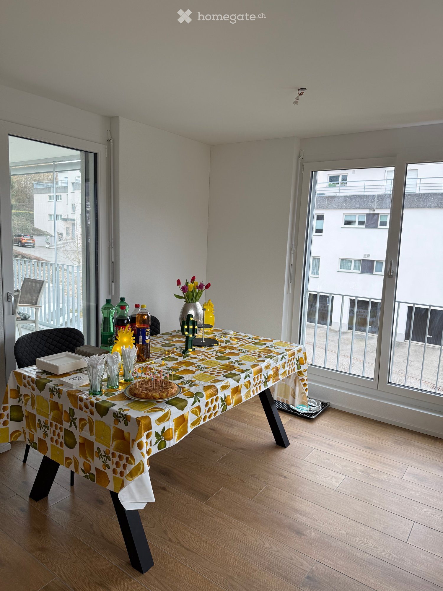 Moderne 3.5-Zimmer-Neubau-Wohnung mit Balkon und schöner Aussicht in Wald ZH - Bild 4