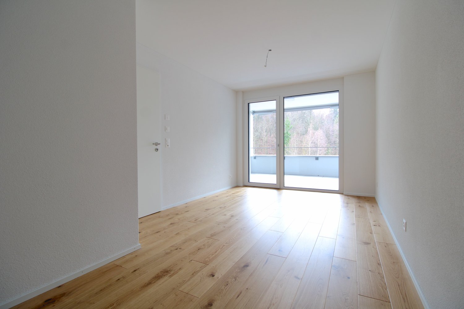 Moderne 2.5-Zimmer-Wohnung mit grossem Balkon in Wängi - Bild 3