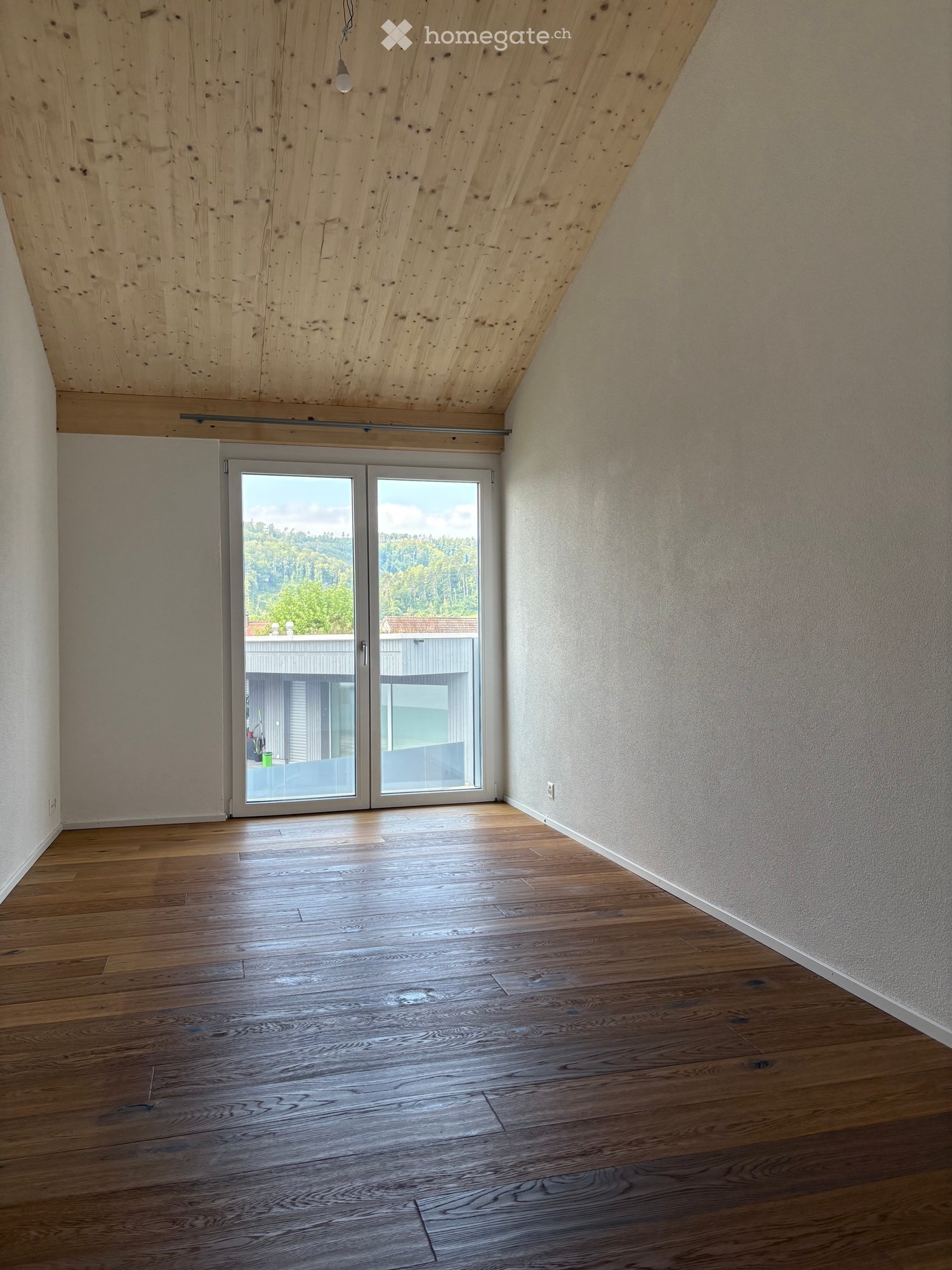 Ihr neues Zuhause: Grosszügig, modern und zentral in Zwingen - Bild 7