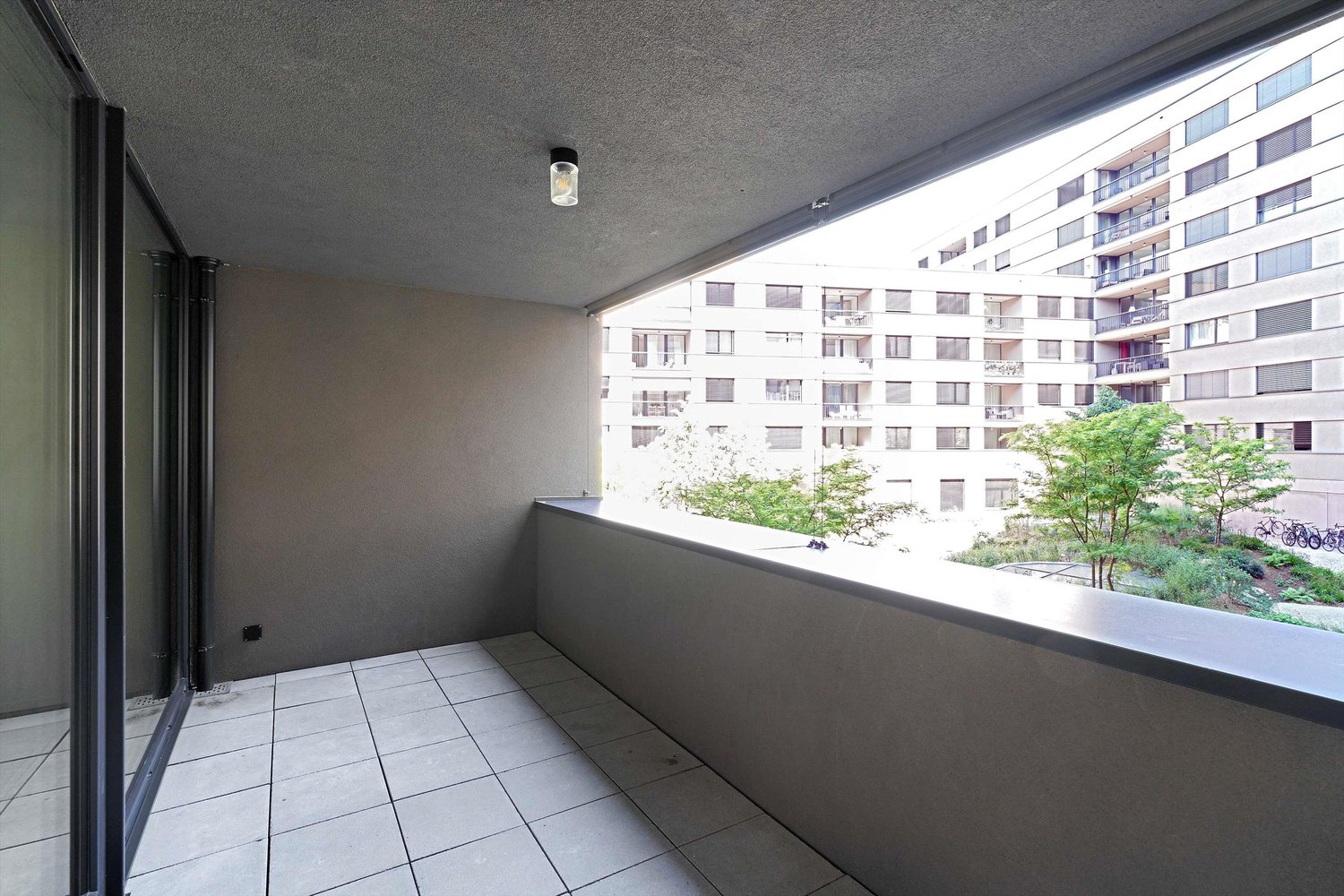 Wohlfühloase mit Loggia im lebendigen Quartier Baleo Erlenmatt - Balkon/Terrasse/Sitzplatz