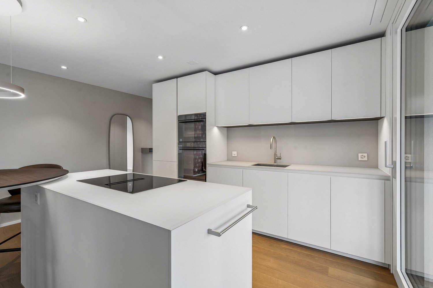 Moderne Neubauwohnung - 4.5-Zimmerwohnung mit Balkon & Wintergarten - Bild 3