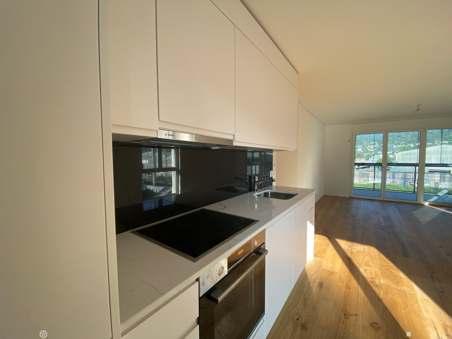 Moderne und helle Neubauwohnung in ruhigem Quartier - Bild 4