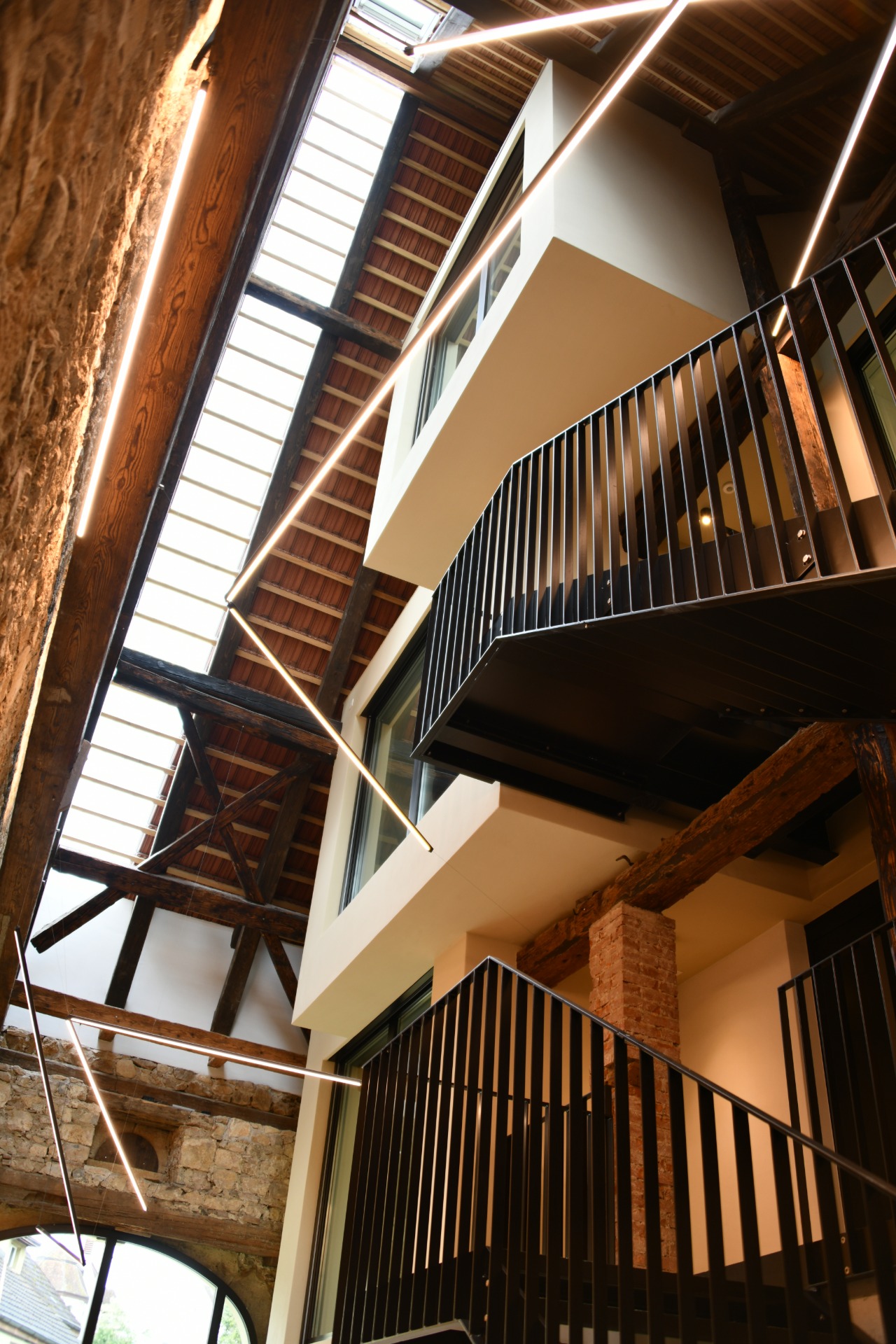 Modernes Wohnen im alten Bauernhaus in Frick - Treppenhaus