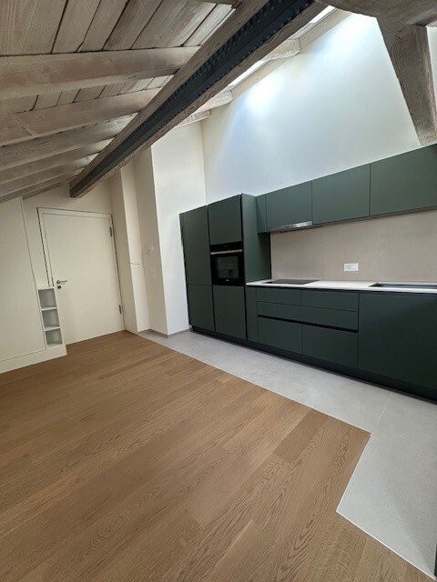 Deux élégants studios neufs sous gare à Lausanne! - cuisine_-_entree.jpg