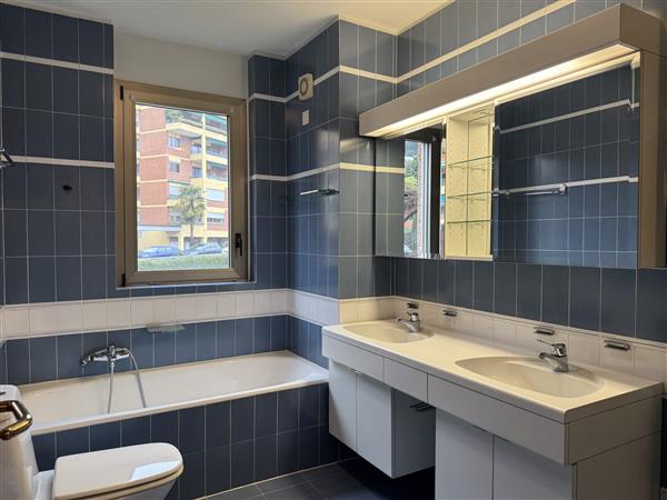 Melide: Appartamento 2.5 locali - Bagno