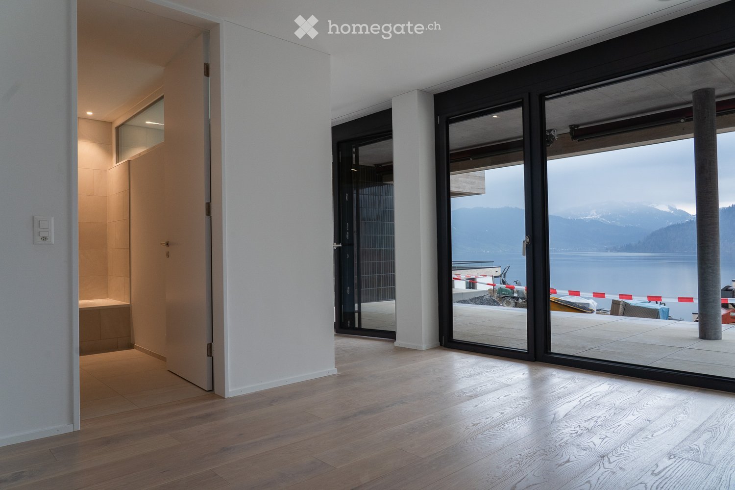 Erstbezug: Hochwertige 3.5-Zi-Wohnung, ca. 100 qm, Seesicht, Terrasse + 2 TG-Plätze, E-Ladestation - Bild 9