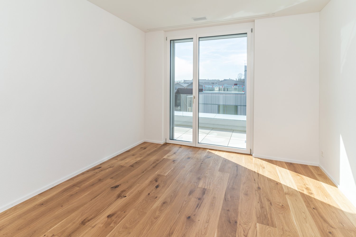 Moderne 5.5-Zimmer-Dachwohnung in Güttingen - Neubau 2026 - Bild 11