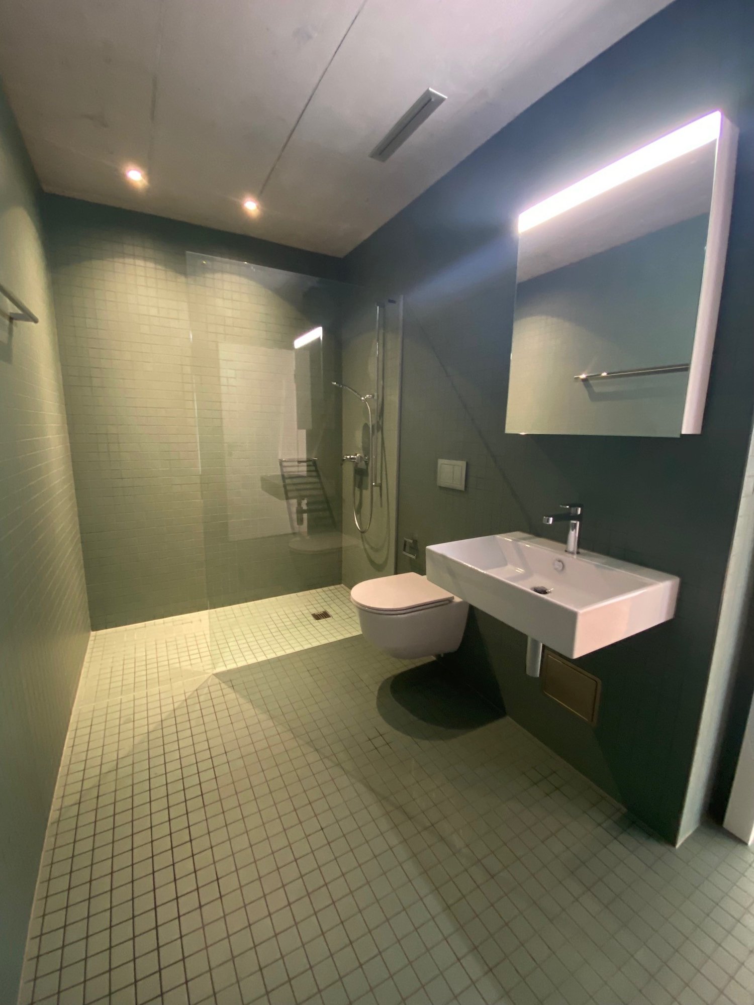 Moderne Single-Wohnung mieten - Bad