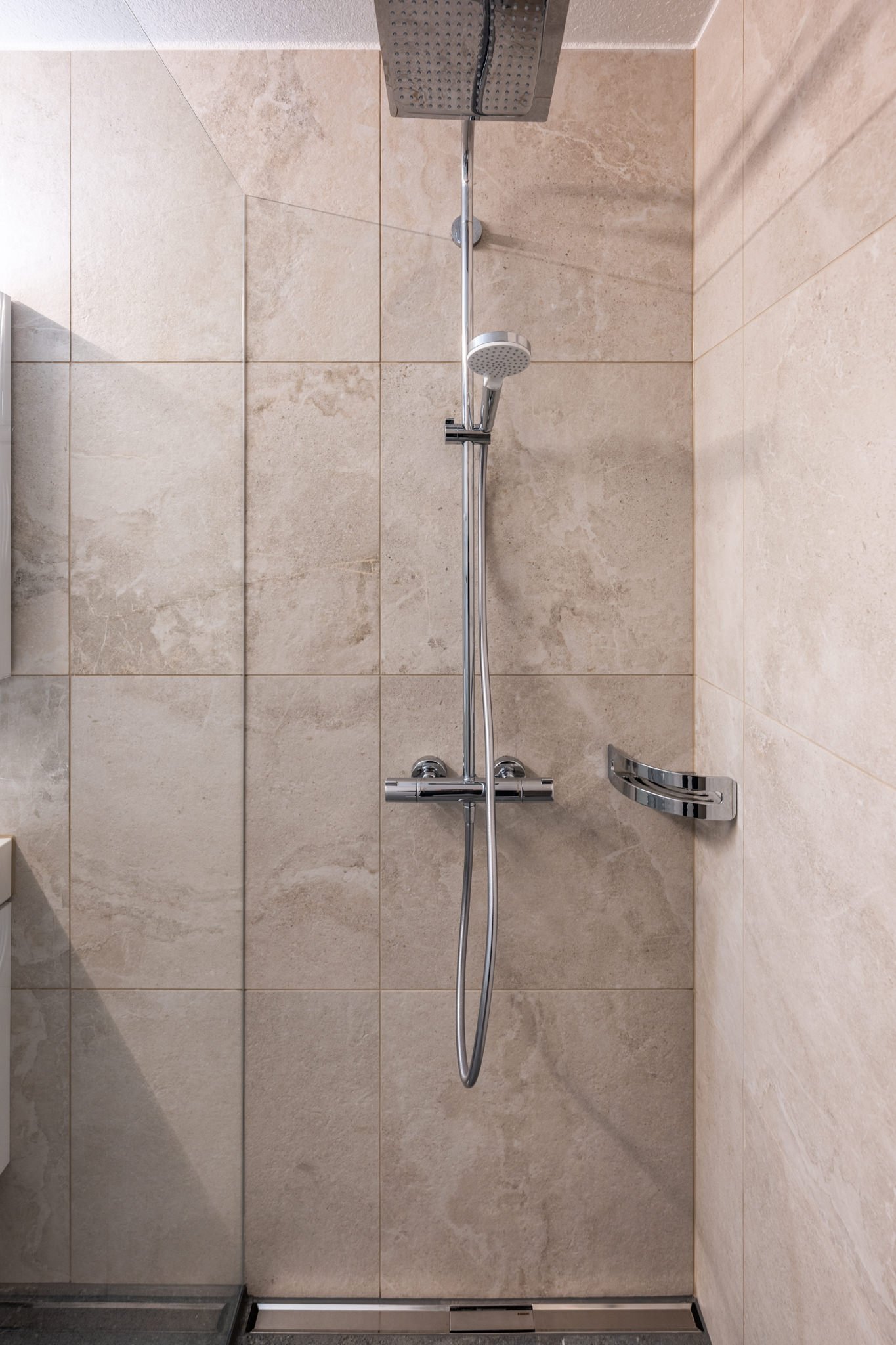 Erstbezug nach Totalsaierung! 2.5-Zimmerwohnung mit Traumküche sucht neuen Mieter - Bild 10