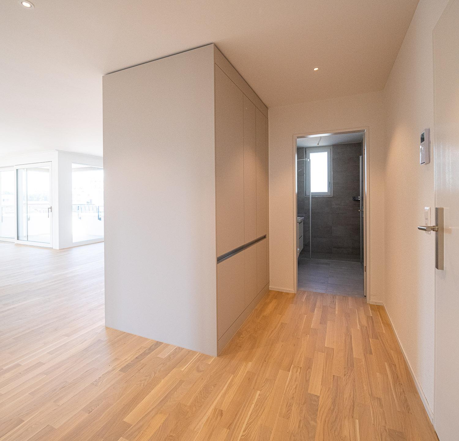 Moderne 4.5-ZWG im Herzen von Neuhausen! - Bild 12